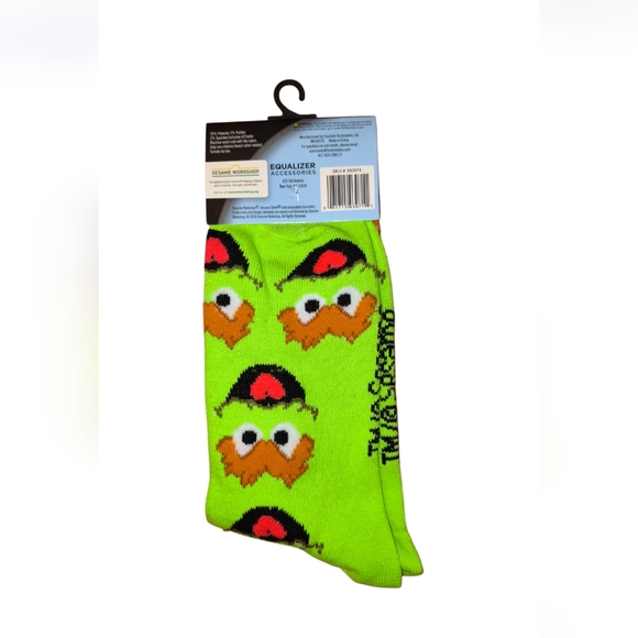 Sesame Street Green Crew Socks - Picture 2 of 2